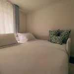 Theone Alfama Apartmán *