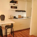 Theone Alfama Appartamento *