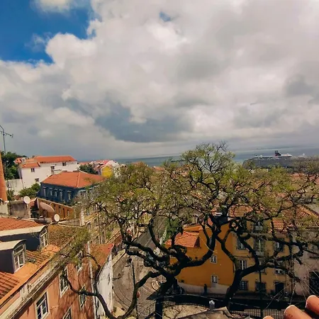 Theone Alfama Appartamento