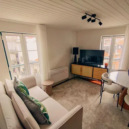 Apartment Theone Alfama