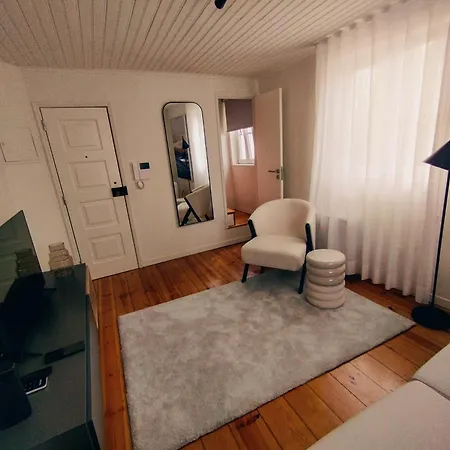 Lägenhet Theone Alfama