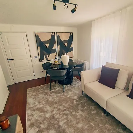 Apartment Theone Alfama