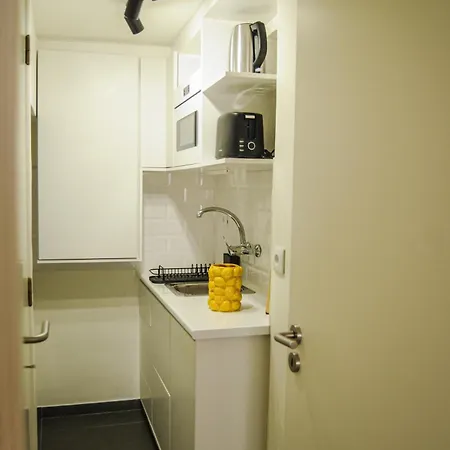 Theone Alfama Lizbona